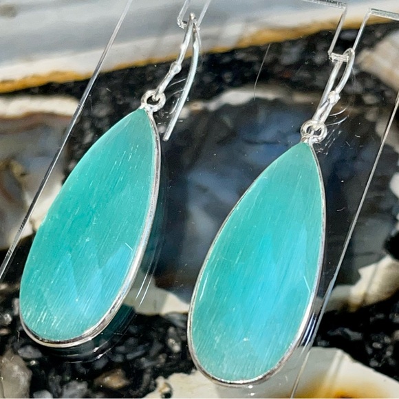 Blue Green Cat’s Eye Earrings 1 7/8” - Picture 4 of 11